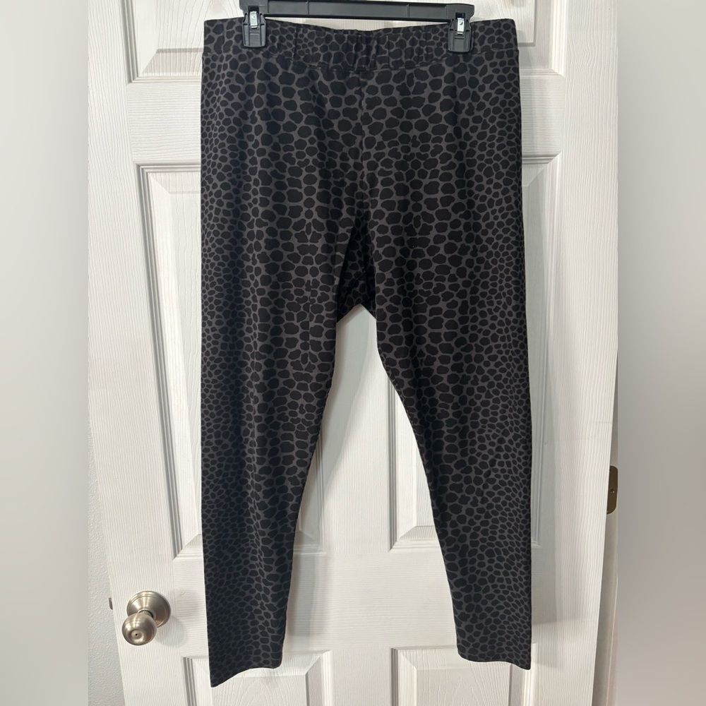 Soft Surroundings Have To Have Animal Print Leggings Womens Size Lg Black Gray